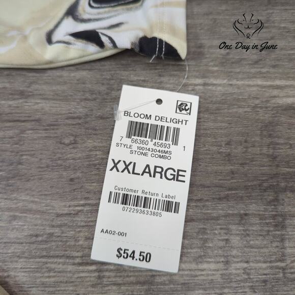 JM Collection Cold Shoulder Top Size XXL - Picture 2 of 5